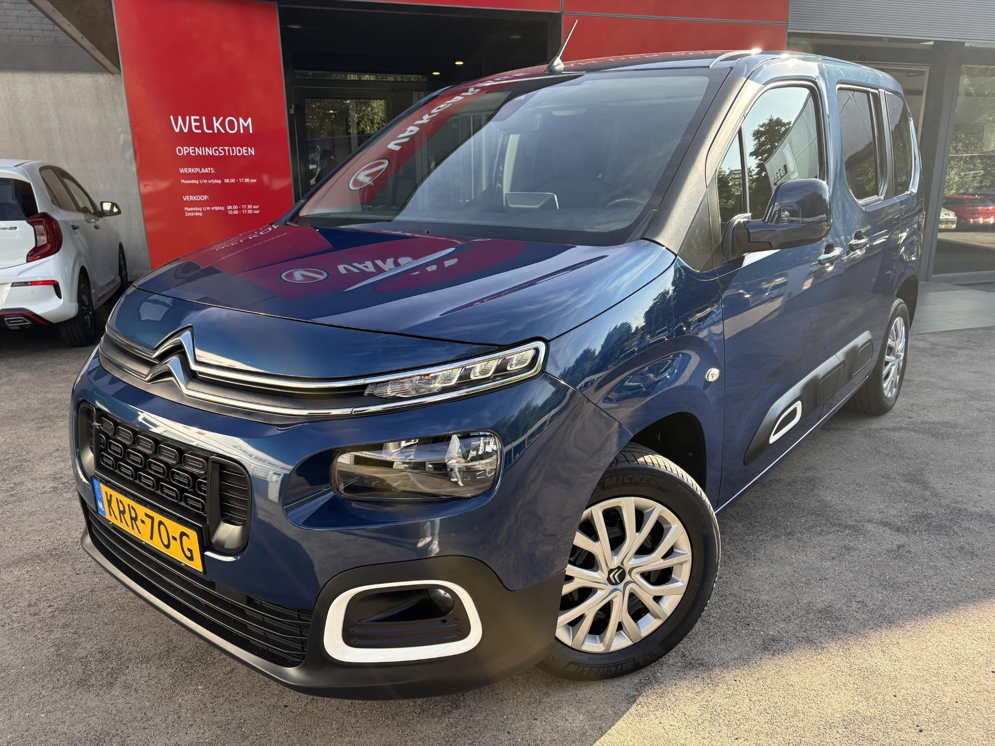 Citroen Berlingo 1.2 PureTech Live 7p automaat, Auto's, 12 maanden, Stof, Gebruikt, Euro 6