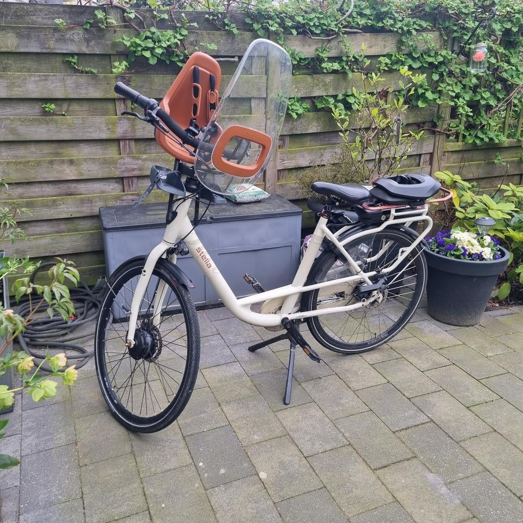 Stella fiore elektrische moeder fiets, Fietsen en Brommers, Fietsen | Dames | Moederfietsen, Ophalen of Verzenden, 2 zitjes, Zo goed als nieuw
