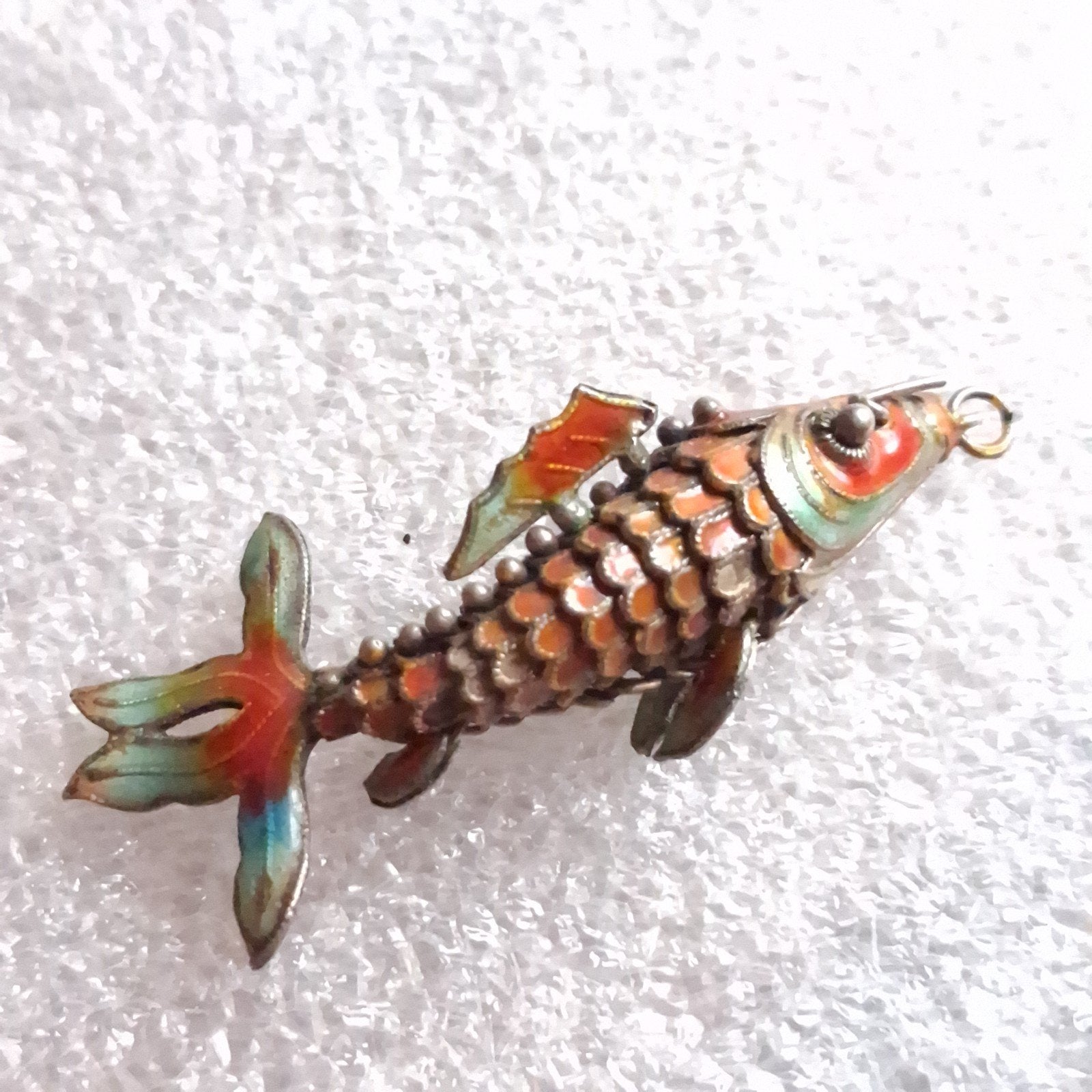 Oude Vis met Segmenten Chinees Zilver en Cloisonné Emaille, Verzenden, Zilver, Zilver