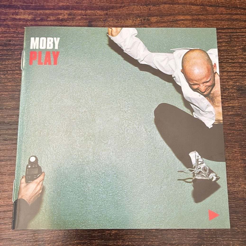 CD Moby - Play, Inclusief boekje, Ophalen of Verzenden, Zo goed als nieuw, Electro