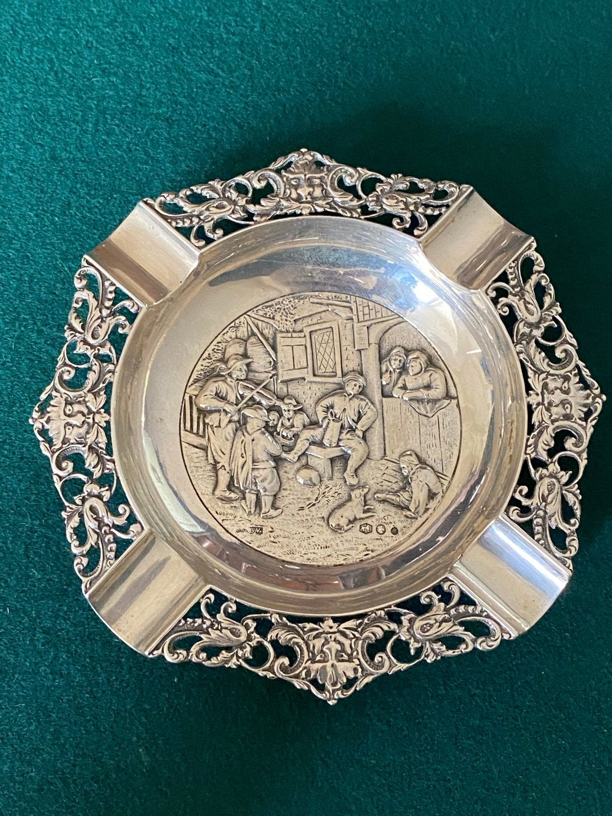 Zilveren asbak met Hollands tafereel, tweede gehalte, Ophalen of Verzenden, Zilver