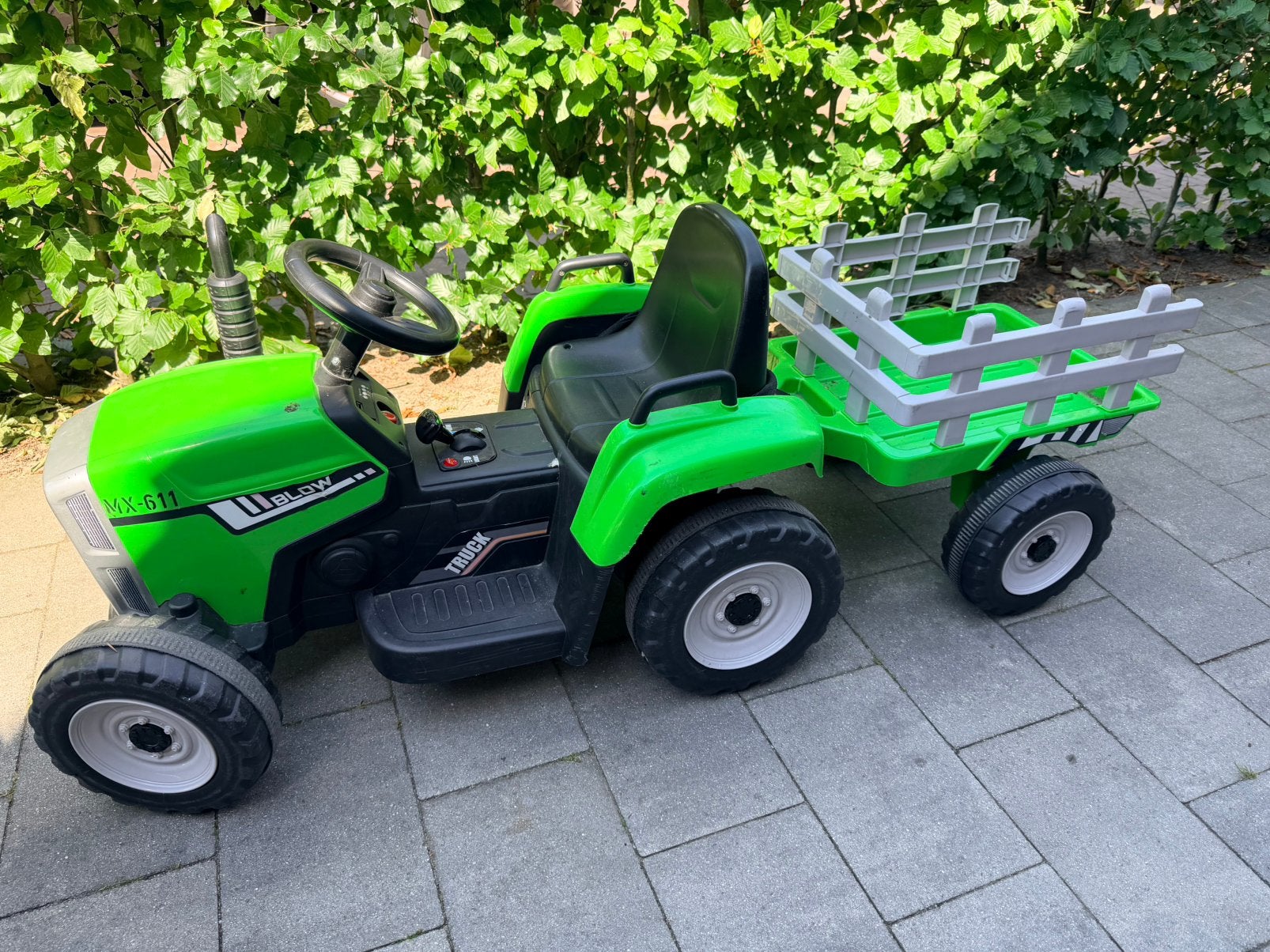 Elektrische kindertractor met aanhanger 12V, Ophalen, Gebruikt, Overige merken