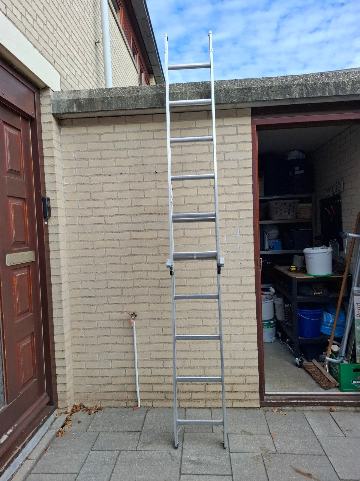 Aluminium uitschuifladder, Ophalen, Zo goed als nieuw, Ladder, Opvouwbaar of Inschuifbaar