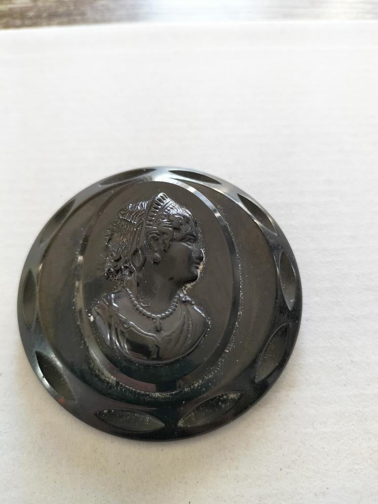 Prachtige antieke grote bakeliet camee broche., Verzenden, Overige materialen, Broche