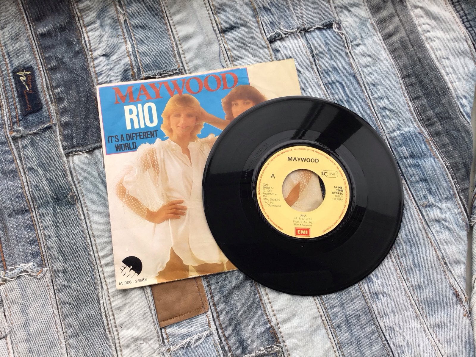 Maywood - Rio / It's A Different World (7 inch vinyl single), Cd's en Dvd's, Gebruikt, Originele persing, 7 inch, Ophalen of Verzenden
