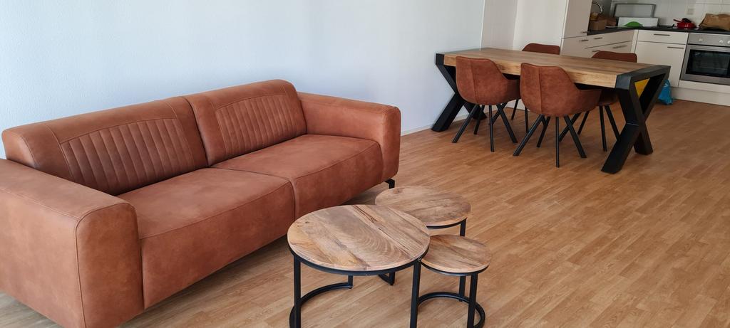 DIT WEEKEND OPHALEN! Bank Otis 3-zits cognac kleur, Ophalen, Gebruikt, Driepersoons, 75 tot 100 cm