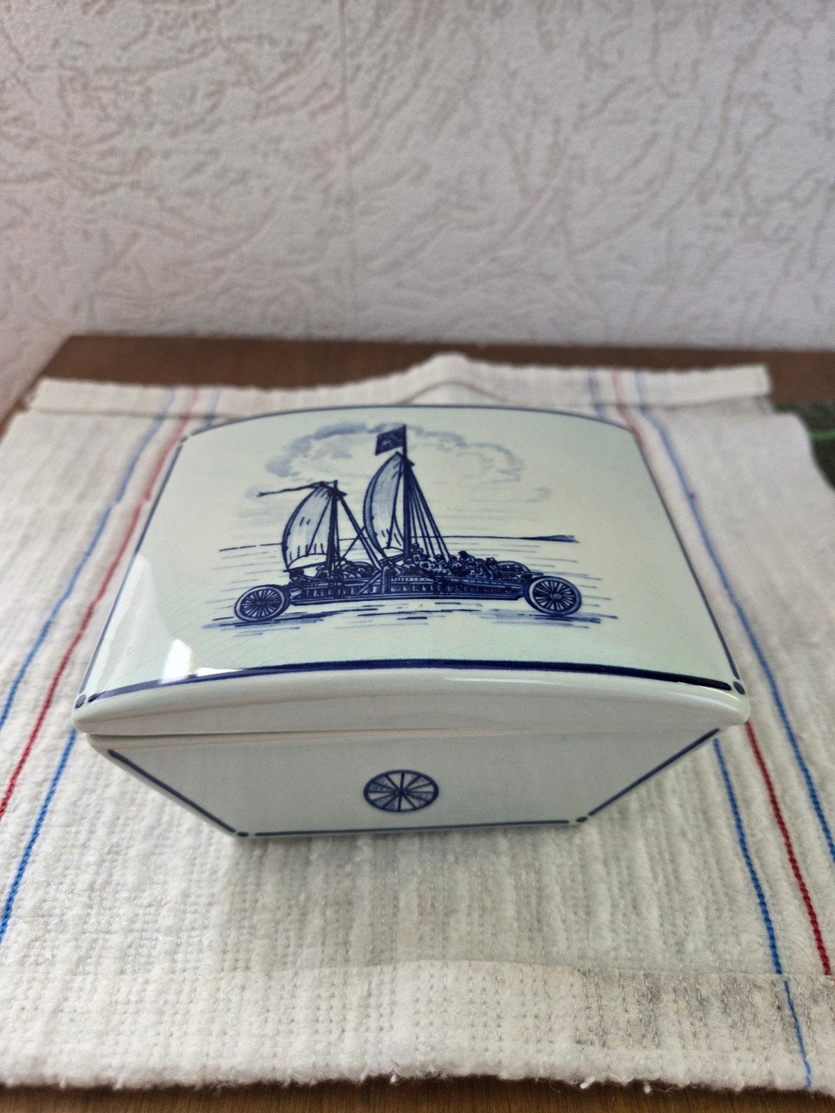 Delfts blauw J.D.  DAF sigarettenbakje, Ophalen of Verzenden, Zo goed als nieuw, Auto's