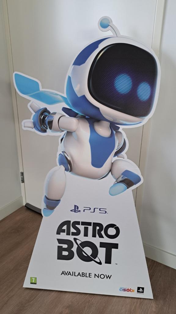 Astro Bot kartonnen winkel display promotie standee PS5, Ophalen, Zo goed als nieuw