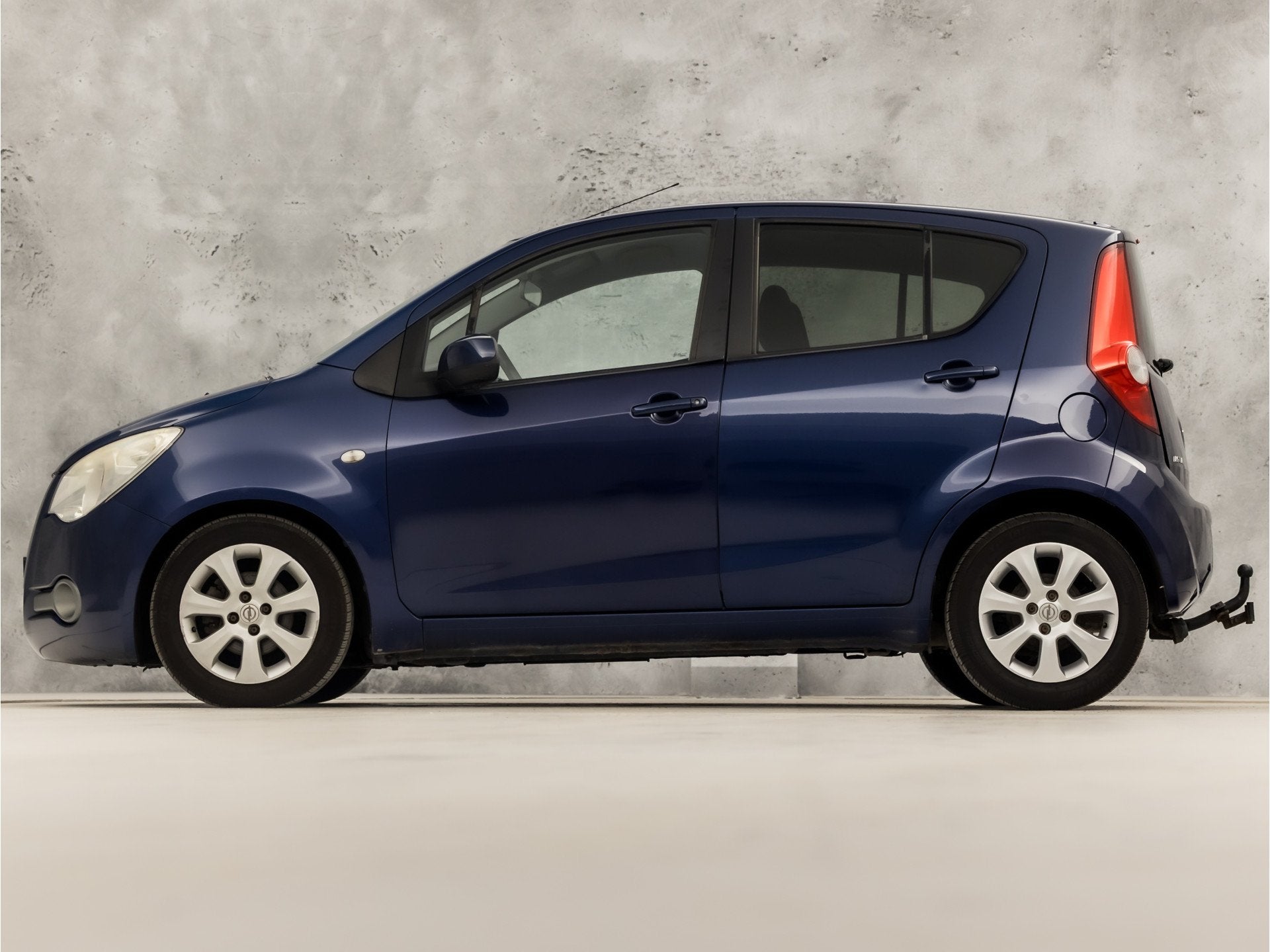 Opel Agila 1.2 Sport (AIRCO, ELEK RAMEN, SPORTSTOELEN, GETIN, Voorwielaandrijving, 4 cilinders, 965 kg, Blauw