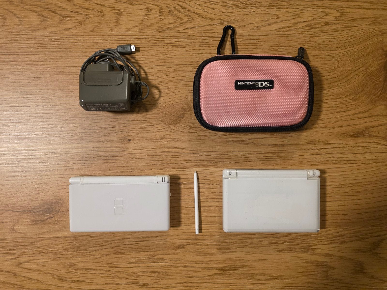 Nintendo DS Lite wit in perfecte staat + accessoires, Ophalen of Verzenden, Zo goed als nieuw, DS Lite
