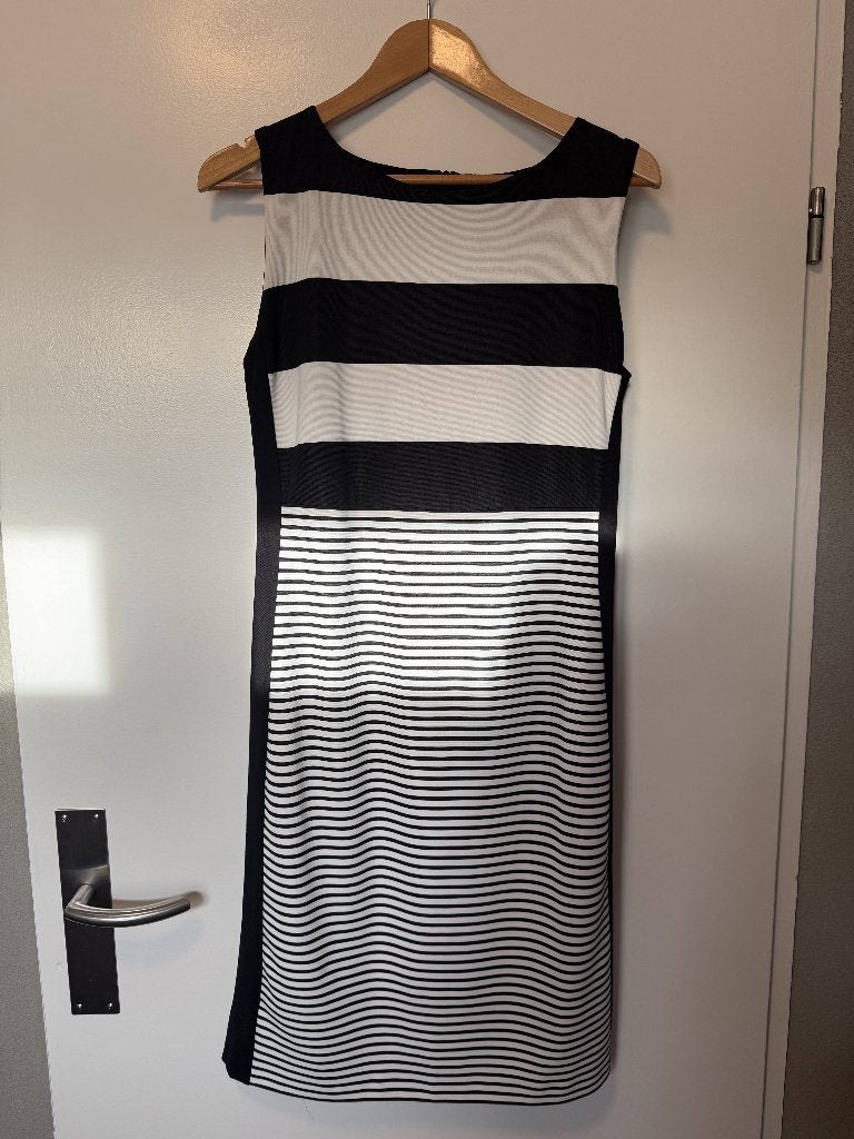 Dressire jurk maat L, Kleding | Dames, Jurken, Zwart, Maat 42/44 (L), Ophalen of Verzenden, Zo goed als nieuw