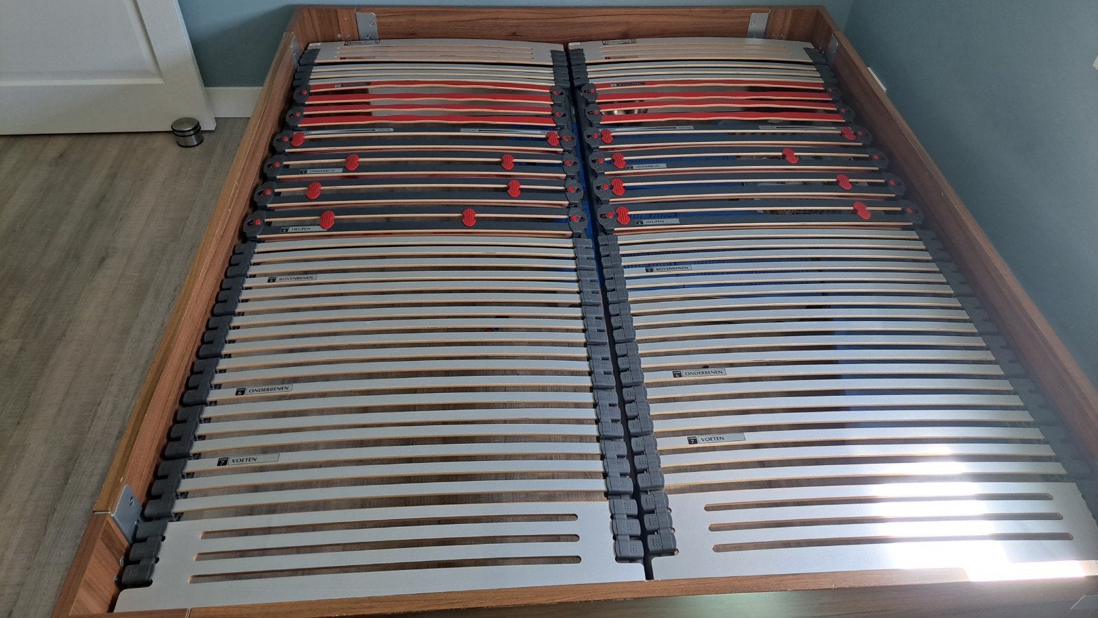Tweepersoonsbed met lattenbodems - 180x210 cm, Bruin, Tweepersoons, Ophalen of Verzenden, 180 cm