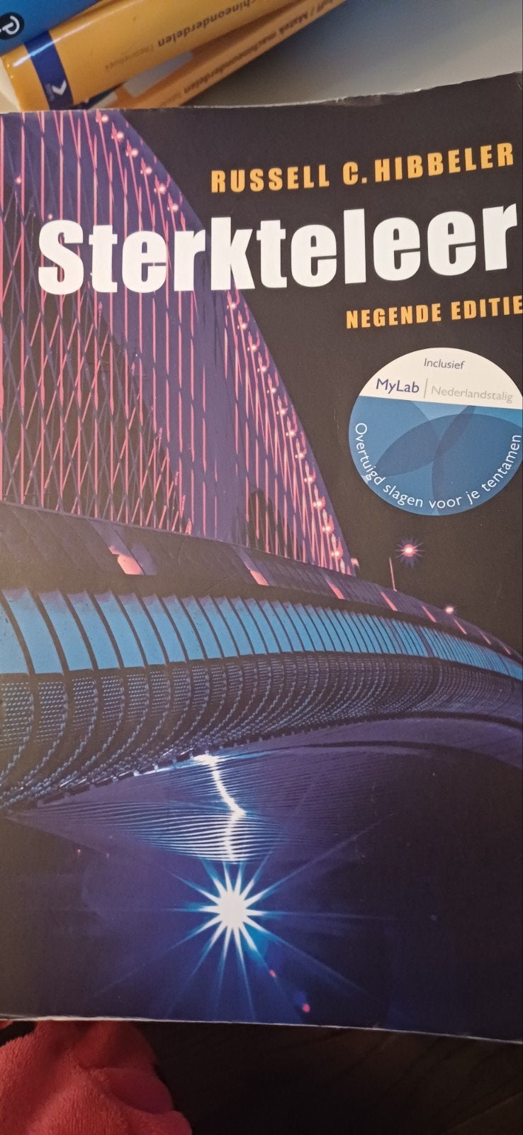 Sterkteleer - Negende Editie - Russell C. Hibbeler, Boeken, Zo goed als nieuw, Russell C. Hibbeler, Beta, HBO