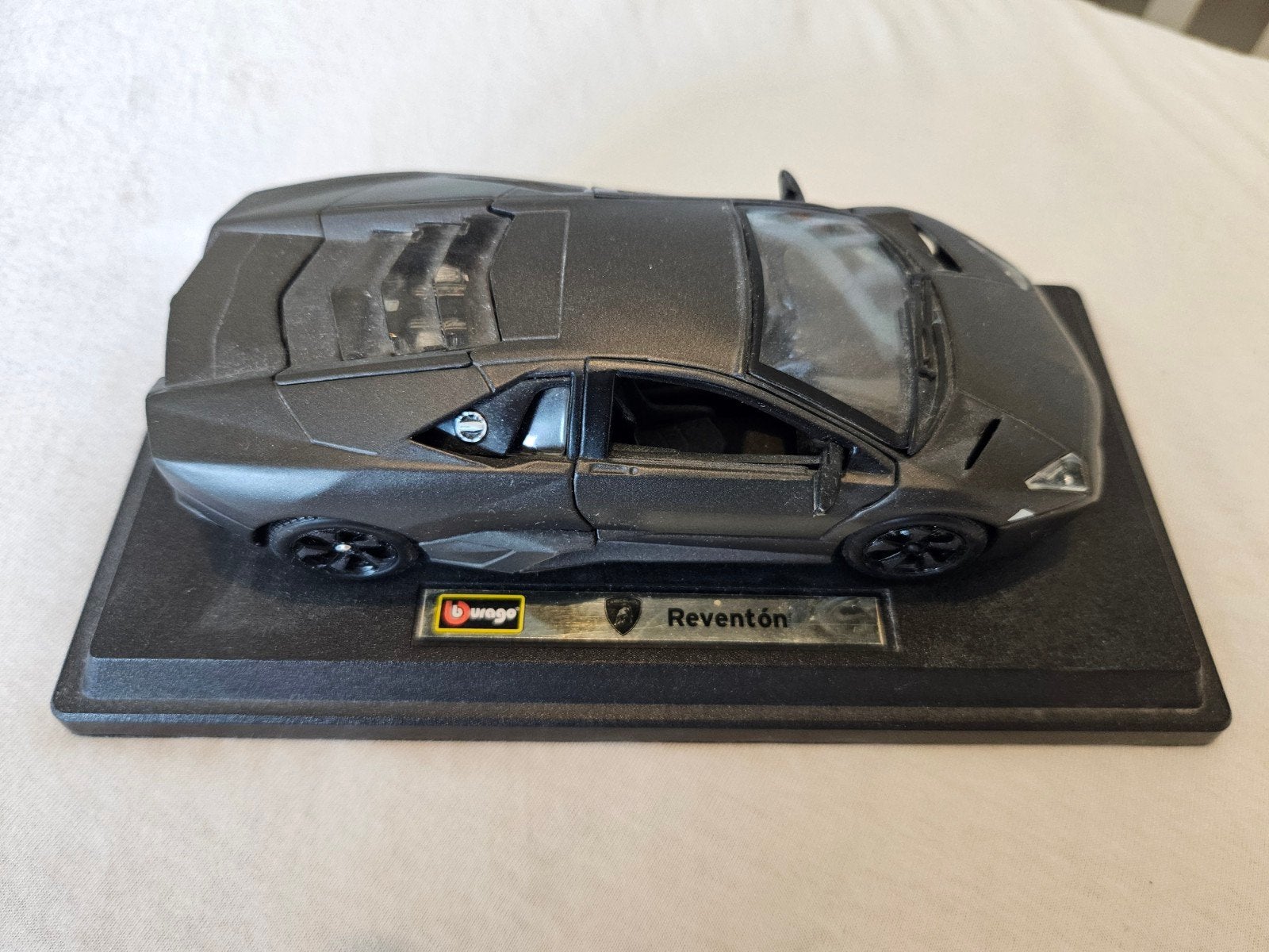 Burago Lamborghini Reventon Modelauto, Overige merken, Gebruikt, Auto, Groter dan 1:32