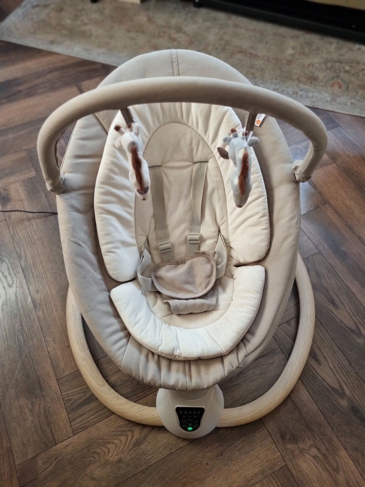 Qute Babyschommelstoel - Q-Rocker 2.0 Woody - Dessert, Schommelstoel, Verstelbaar, Zo goed als nieuw, Ophalen