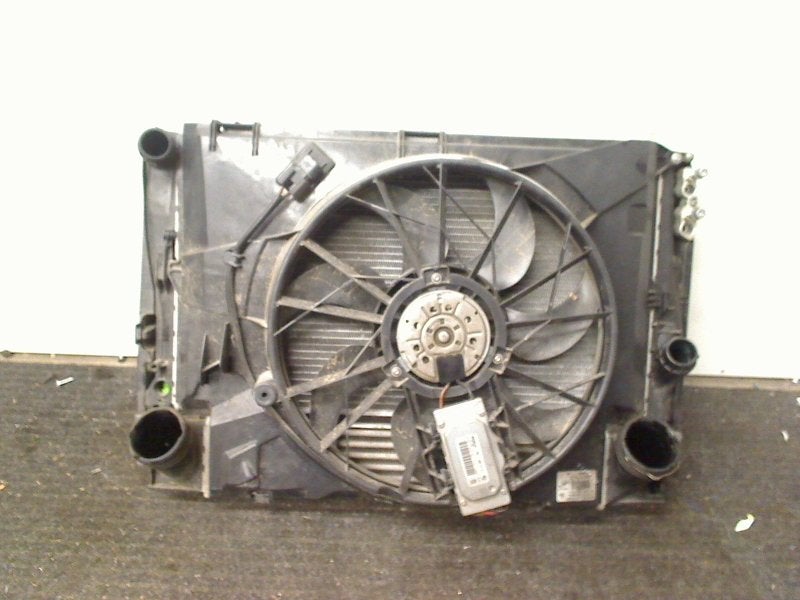 Radiateur BMW 3 serie (E90) (2007-09/2012-12) 7524916, Gebruikt, Petuelring 130, München 80809, , Duitsland, BMW, Bayerische Motoren Werke AG
