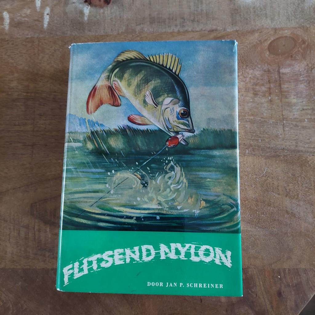 Flitsend Nylon - Vissen met de werphengel, Ophalen of Verzenden