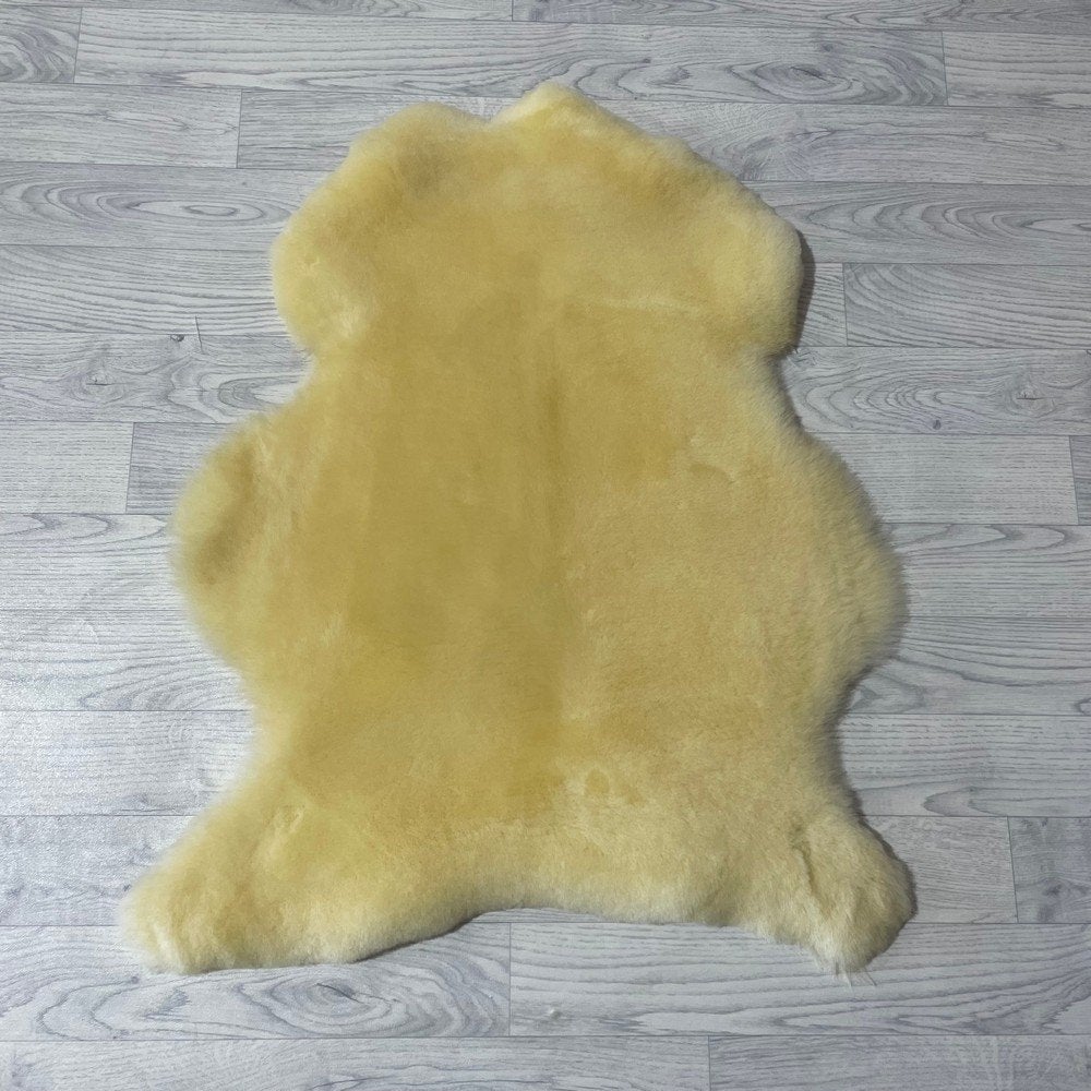 Schapenvacht medicinaal 85x70cm #1757 | Lederstore, Nieuw, Beige, Overige vormen, 50 tot 100 cm