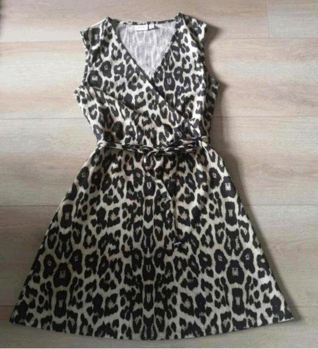 VILA panterprint jurkje ZGAN maat XS, Kleding | Dames, Bruin, Vila, Ophalen of Verzenden, Zo goed als nieuw