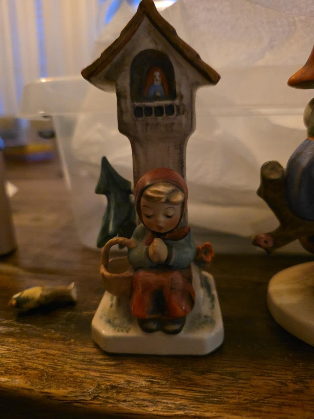 Vintage Goebel Hummel beeldje - Biddend meisje, Ophalen of Verzenden