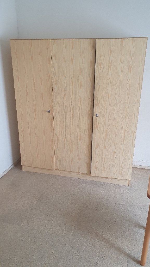 Kledingkast, Ophalen, Overige materialen, Met deur(en), Gebruikt