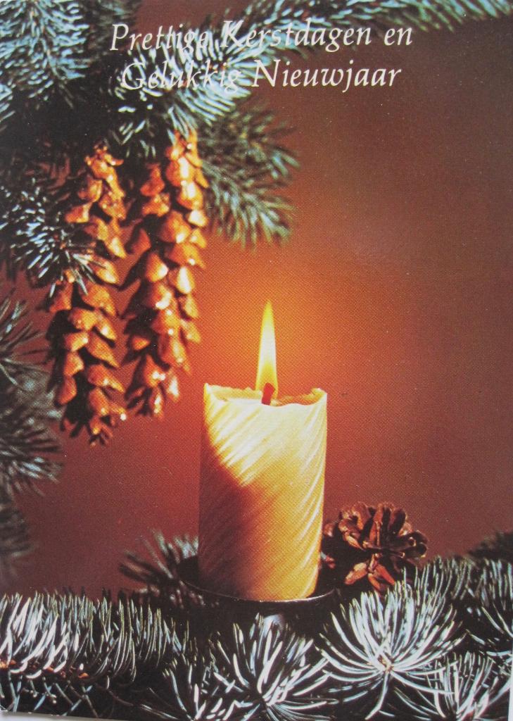 Kerst - Prettige Kerstdagen - dennenappels en kaars - 1985, Verzenden, 1980 tot heden, Gelopen, Overige thema's