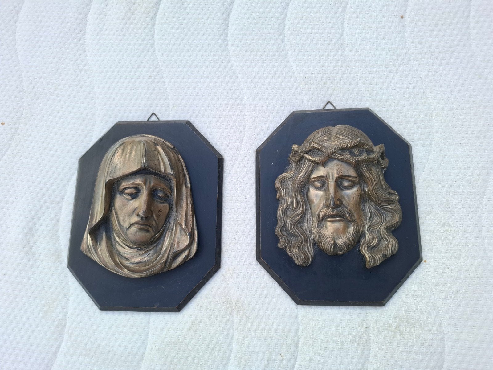 Antieke bronzen reliëfs van Jezus en Maria, Ophalen of Verzenden