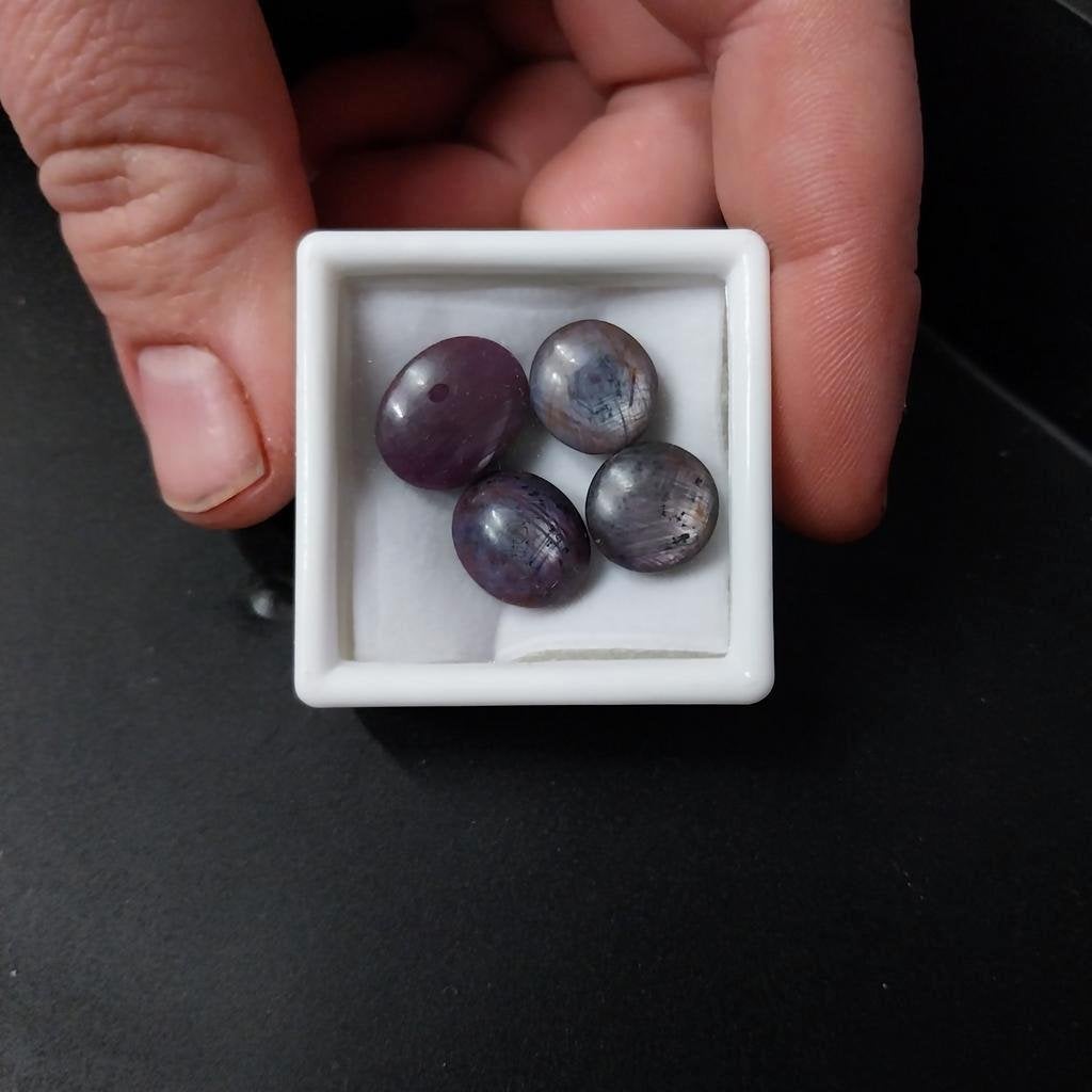 4 grote saffier cabochons, Ophalen of Verzenden