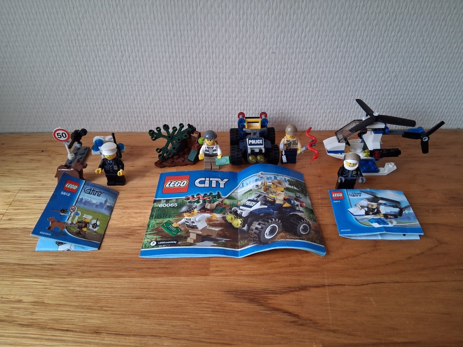 3 lego city sets politie Compleet met boekjes in doosje, Ophalen of Verzenden, Zo goed als nieuw