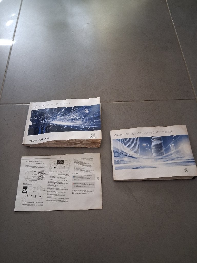 Gebruikershandleiding+div PEUGEOT 108  2014/2018, Ophalen of Verzenden