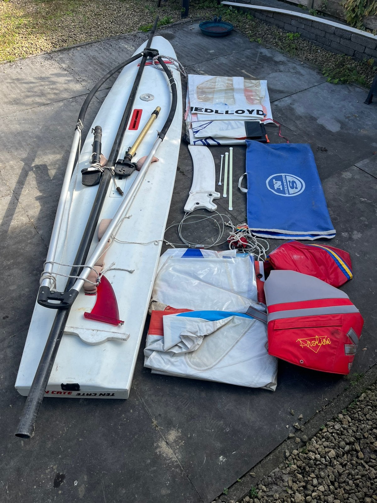 Ten Cate Hunter compleet, zeil 6,3 m2, Watersport en Boten, Gebruikt, 5 tot 6.5 m², 300 cm of meer, Met mast