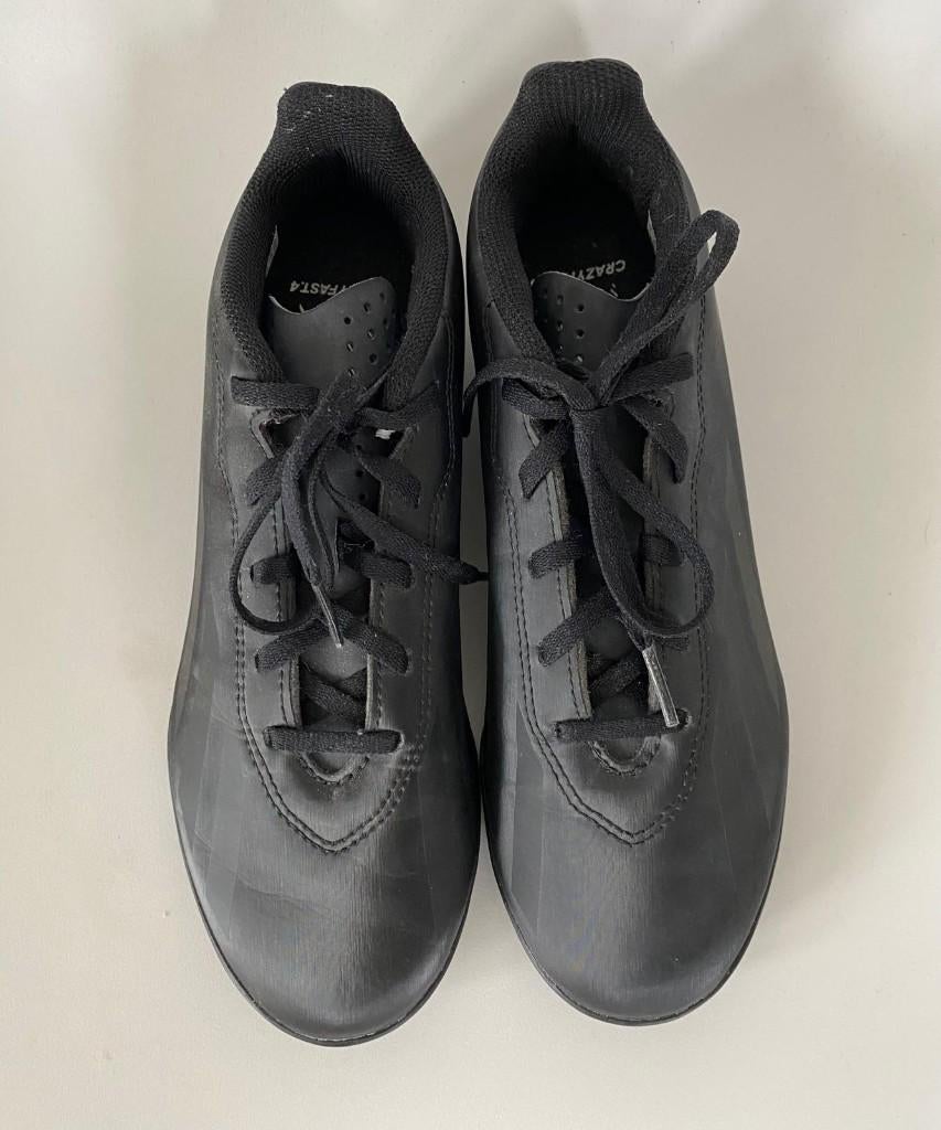 GRATIS Adidas Crazyfast.4 Turf Voetbal Shoes Size 38 2/3, Sport en Fitness, Voetbal, Ophalen, Schoenen, Maat M, Zo goed als nieuw