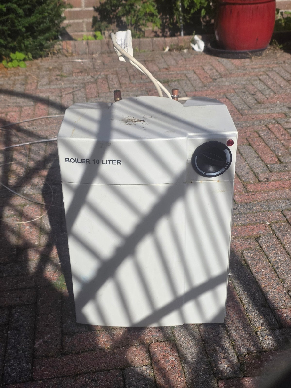 Boiler 10 Liter - Compacte en efficiënte warmwateroplossing, Doe-het-zelf en Verbouw, Ophalen, Gebruikt, Aardgas, Boiler