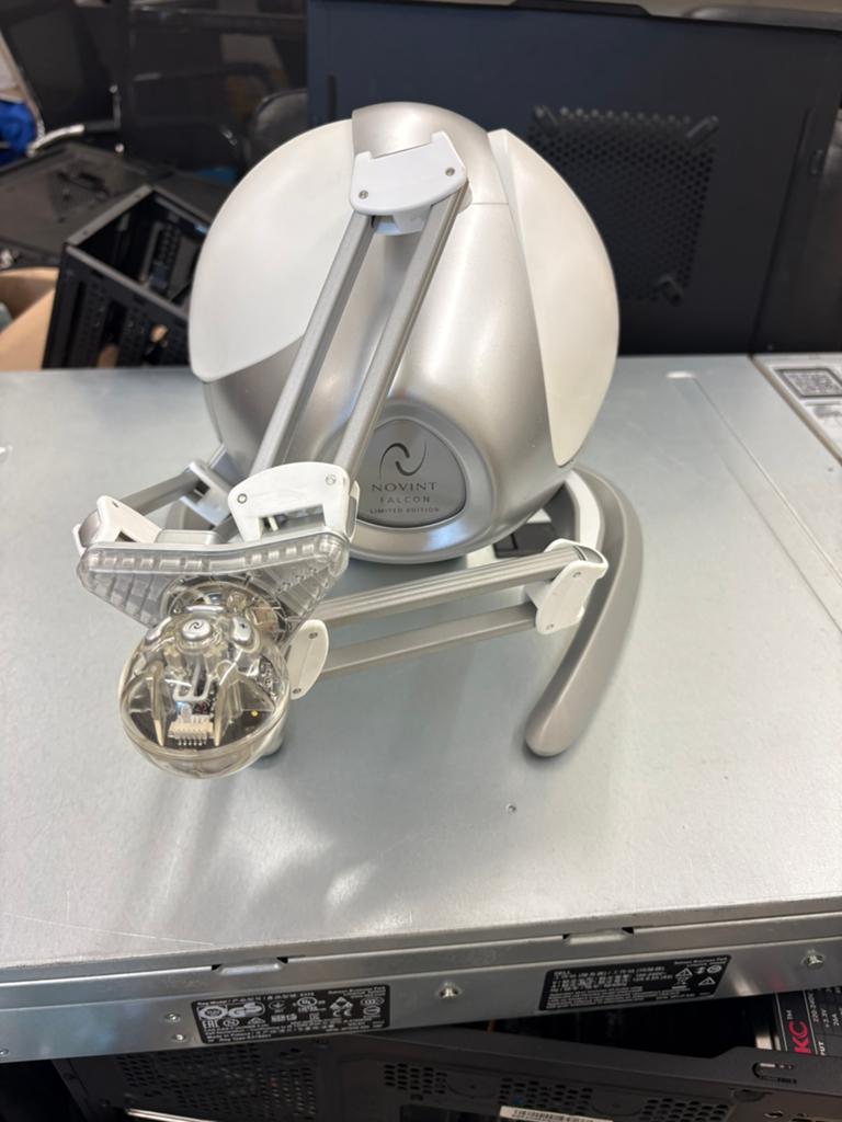 Novint Falcon Limited Edition Haptic controller, Ophalen of Verzenden, Gaming