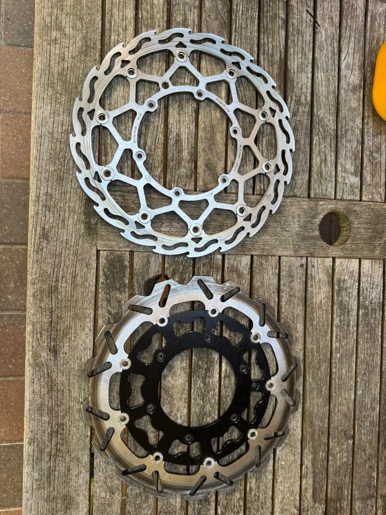 3 stuks KTM remschijven te koop (o.a. Motomaster) 320 en 310, Motoren, Ophalen of Verzenden, Gebruikt