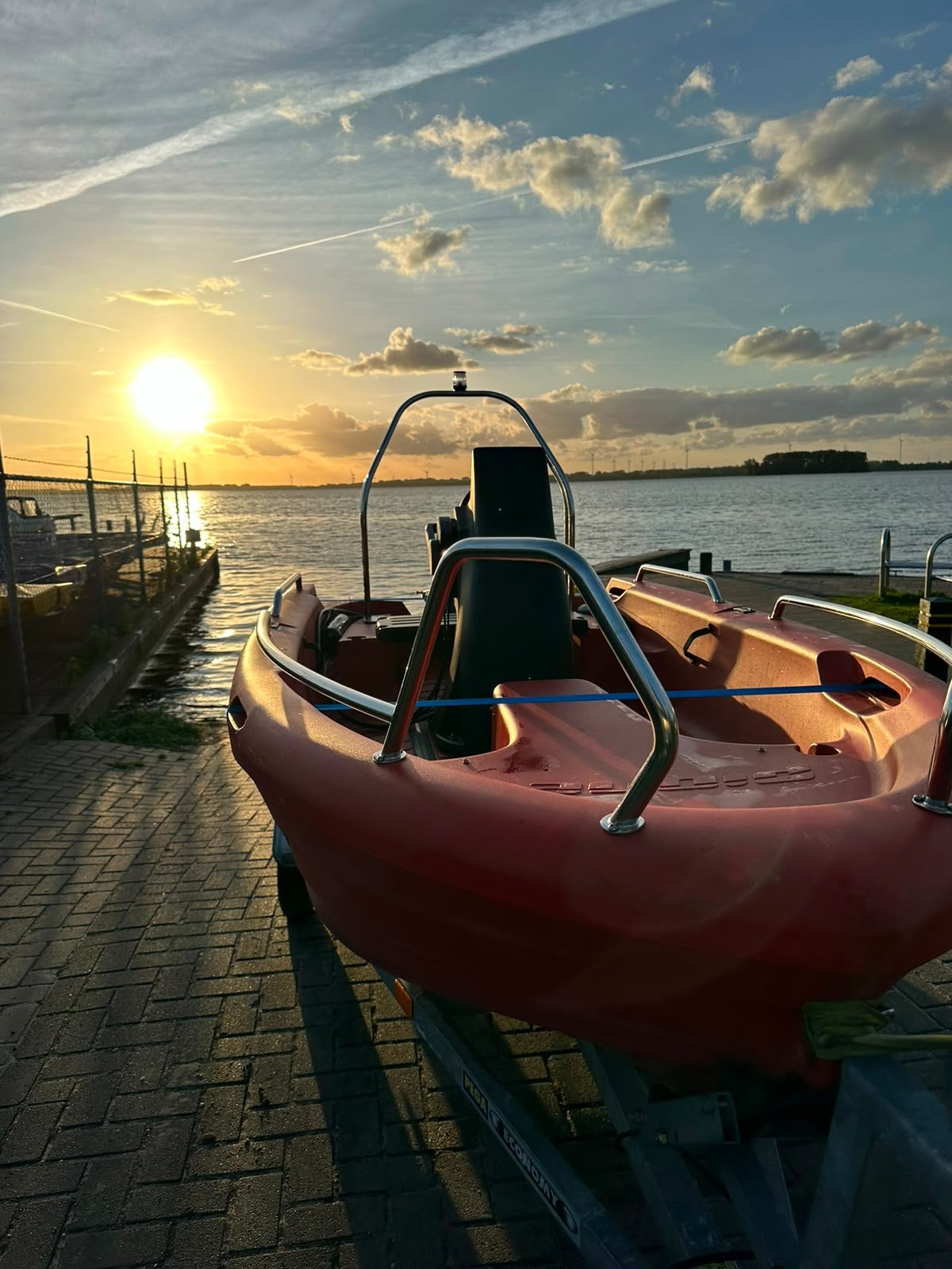 Rode Pioner 10 Classic console boot, Ophalen, Zo goed als nieuw, Kussenset