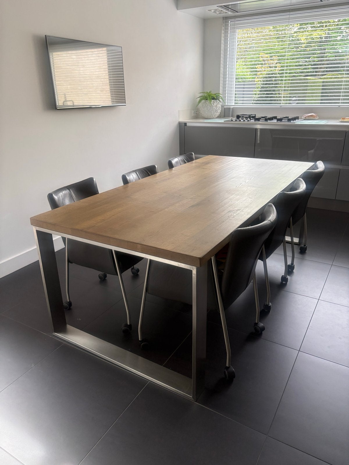 Eiken eettafel 220x100 cm met RVS poten, Huis en Inrichting, Tafels | Eettafels, Ophalen, 100 tot 150 cm, Eikenhout, 200 cm of meer