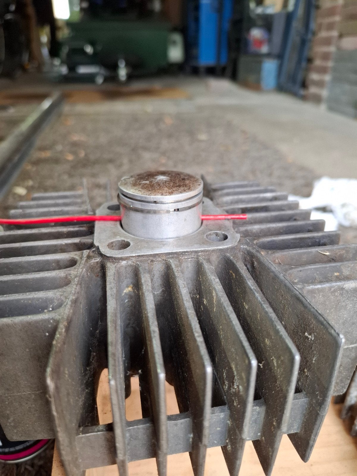Kreidler originele cilinder en zuiger 40mm, Fietsen en Brommers, Brommeronderdelen | Kreidler, Ophalen, Gebruikt, Cilinder