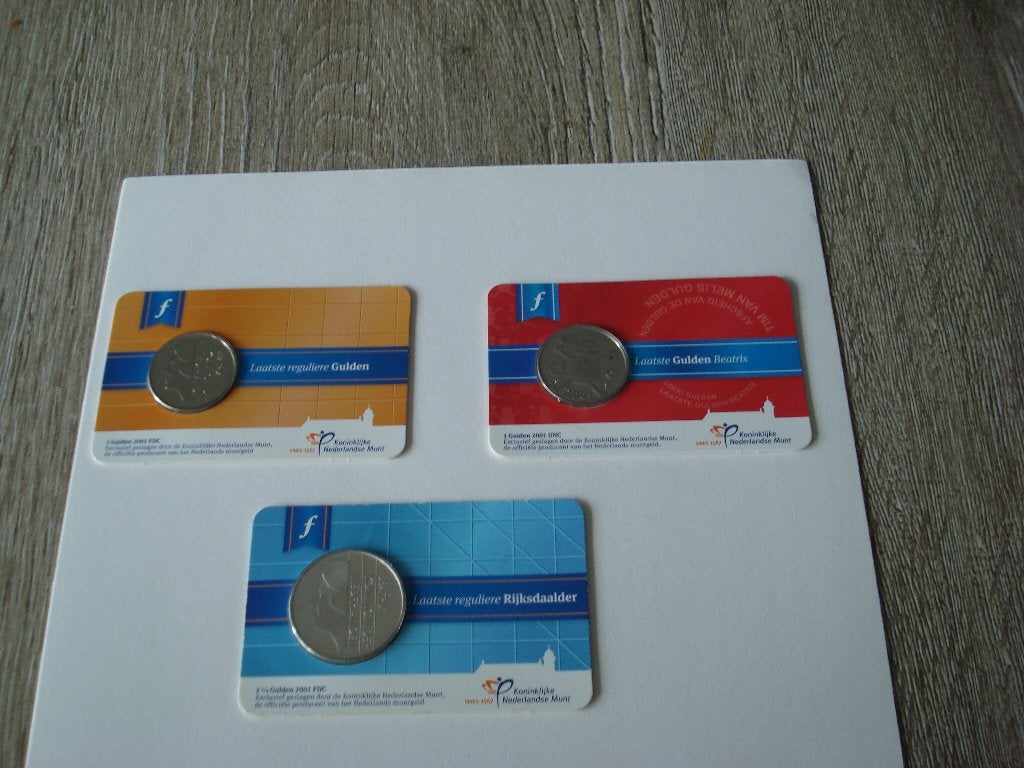 LAATSTE RIJKSDAALDER  EN GULDENS IN COINCARD, Ophalen of Verzenden, Koningin Beatrix, 2½ gulden, Setje
