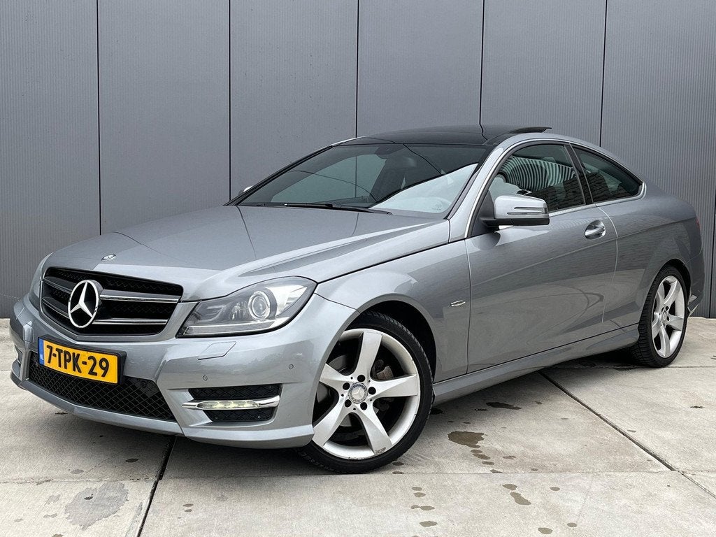 Mercedes-Benz C-klasse Coupé 180 Ambition AMG | Panoramadak, Auto's, Mercedes-Benz, Te koop, C-Klasse, ABS, Airbags, Airconditioning