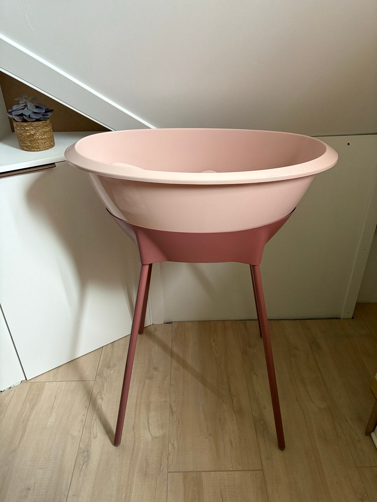 Luma babybad met standaard en thermometer, Gebruikt, Badje, Standaard, Ophalen