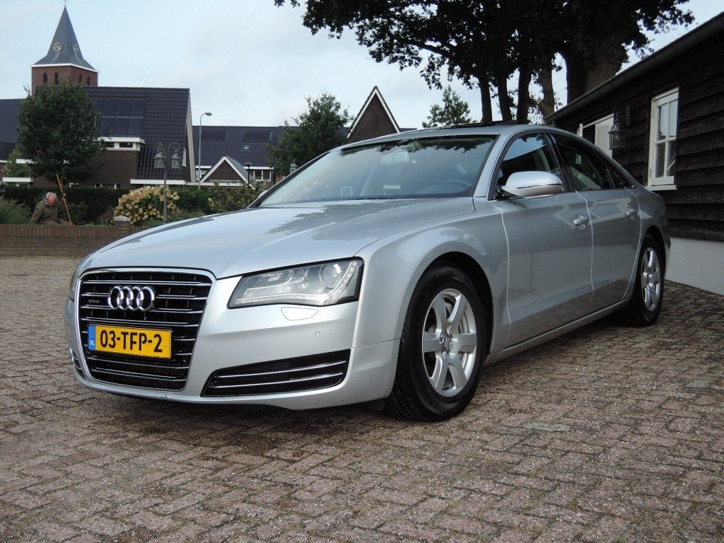 Audi A8  3.0 TDI QUATTRO PRO LINE + YOUNGTIMER, Auto's, Audi, Euro 5, 15 km/l, Gebruikt, Met garantie (alle)