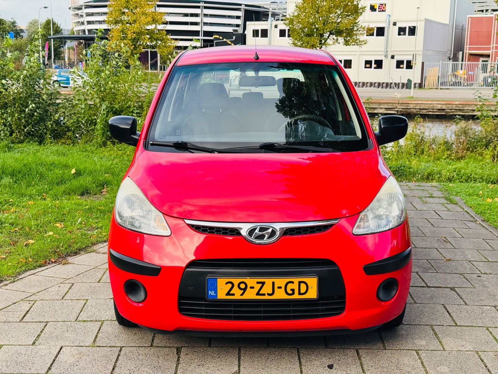Foto 7 van Hyundai i10 1.1 I 5DR 2008 Rood