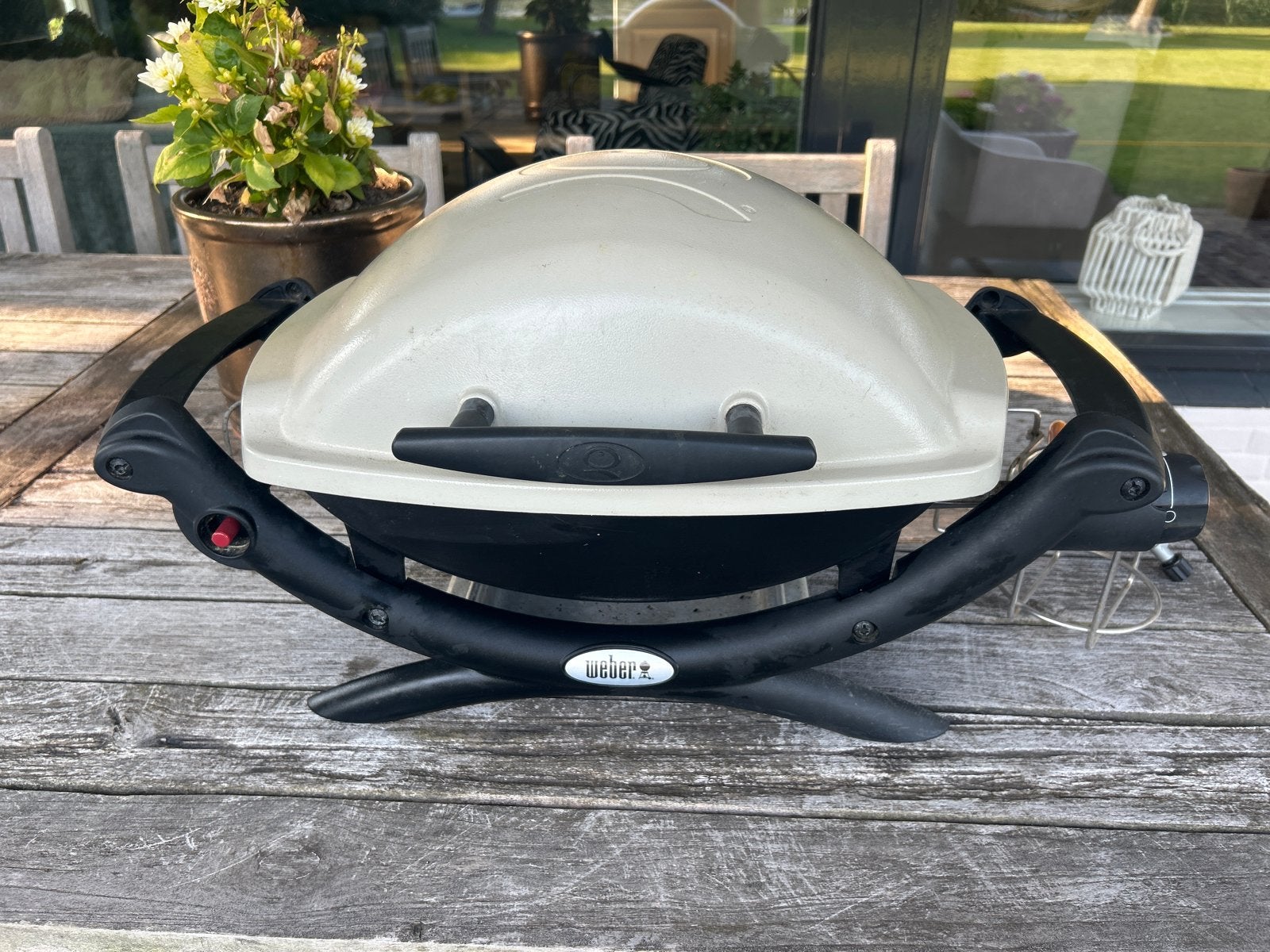 Weber Q1000 gasbarbecue - Compact en krachtig, Ophalen, Gebruikt
