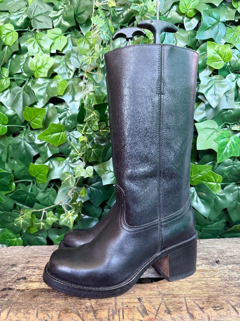 bijna Nieuwe prachtige blokhak laarzen van sendra maat 39