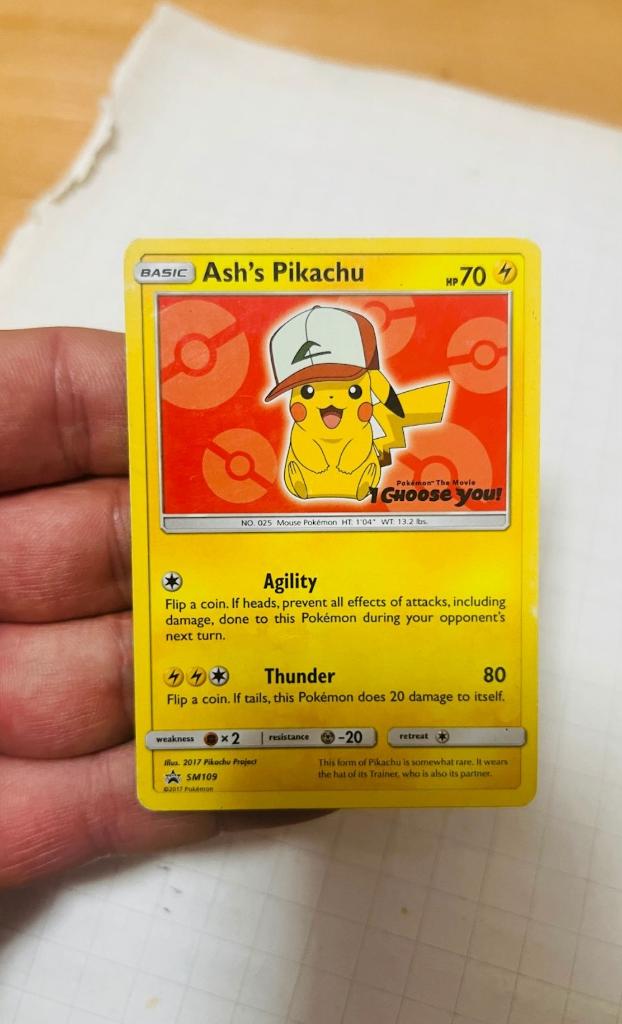 Ash's Pikachu SM109 SM Black Star Promo Pokemon, Verzenden, Zo goed als nieuw