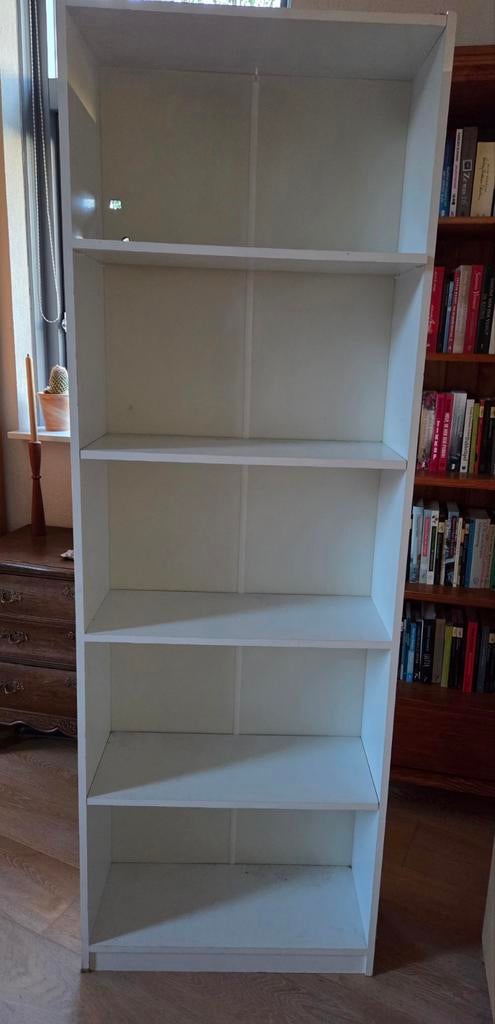 Witte Boekenkast met Vijf Ruime Vakken, Huis en Inrichting, Kasten | Boekenkasten, Ophalen, Met plank(en), Gebruikt, 200 cm of meer