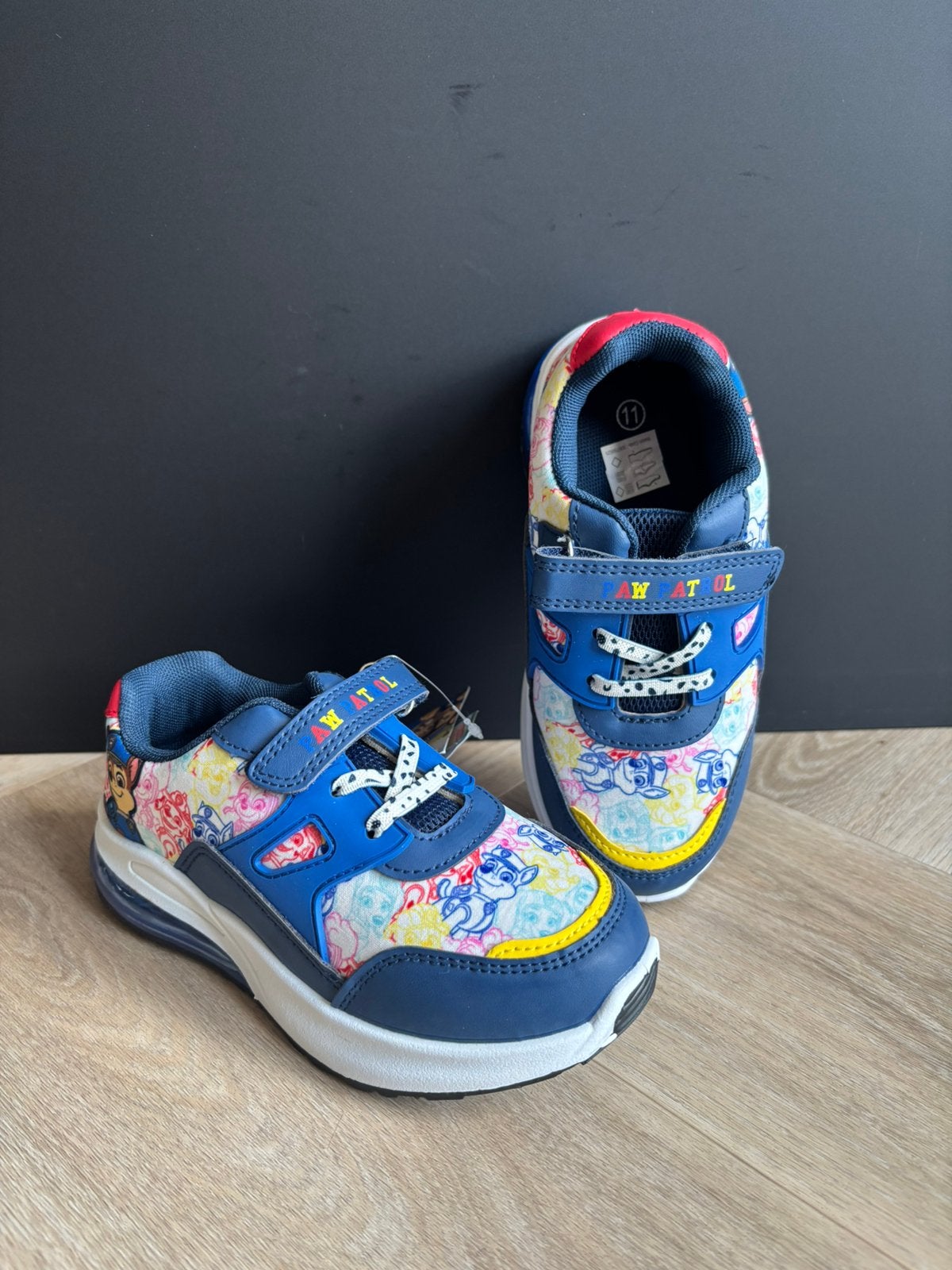 Paw Patrol sneakers met lichtjes maat 29 – NIEUW met label, Schoenen, Nieuw, Ophalen of Verzenden, Jongen