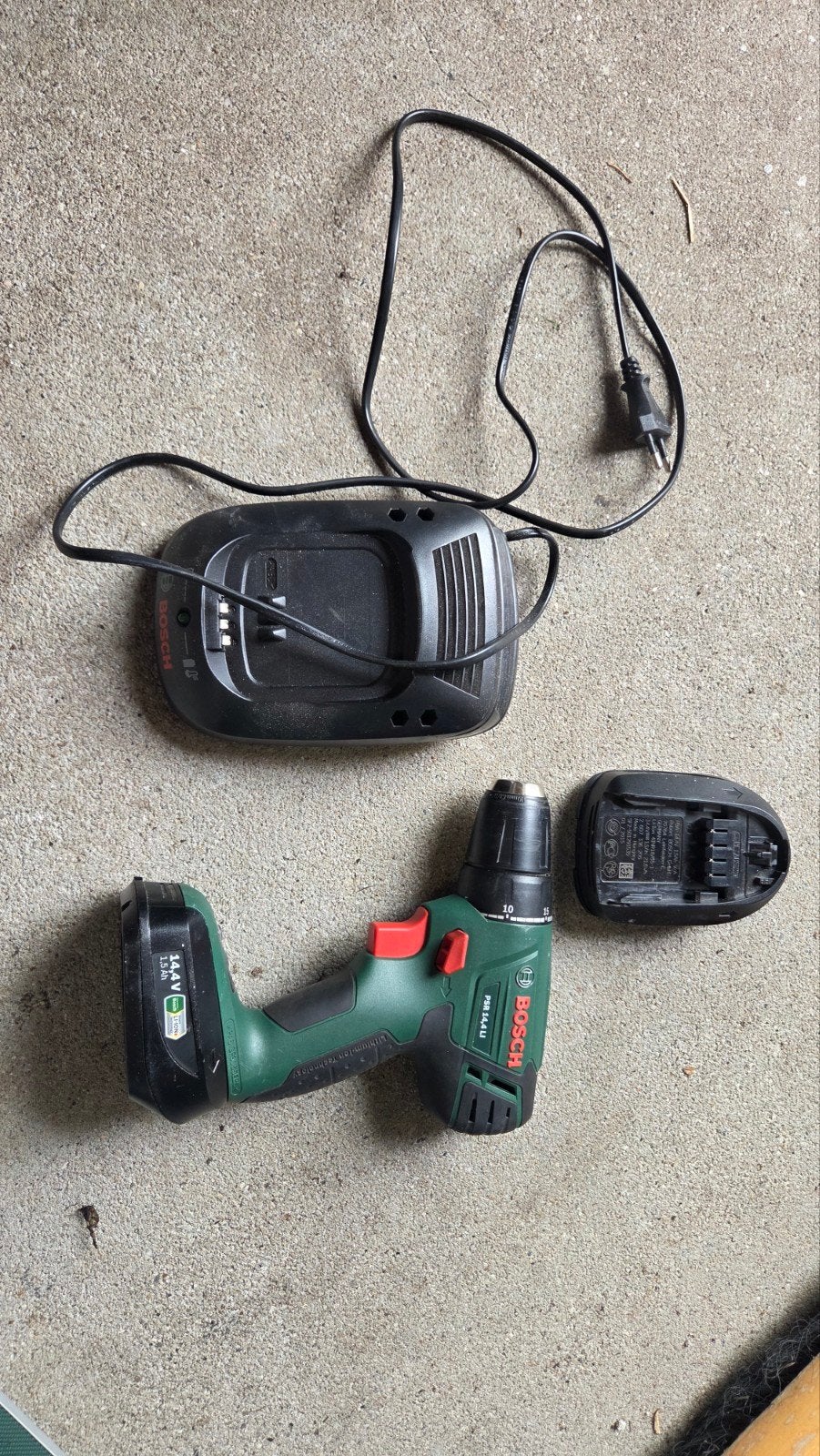 Bosch PSR 14,4 LI-2 Accuboormachine met lader en koffer, Ophalen, Gebruikt, Variabele snelheid, Boor- en Schroefmachine