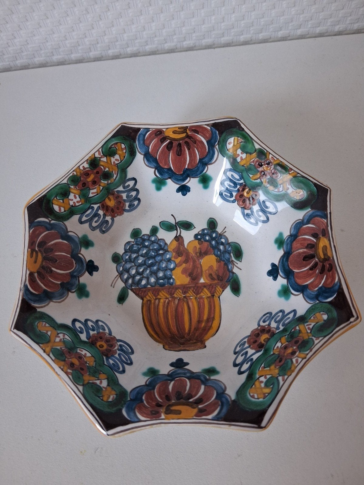Antieke Makkum SD Fruitschaal - Handgeschilderd, Antiek en Kunst, Ophalen